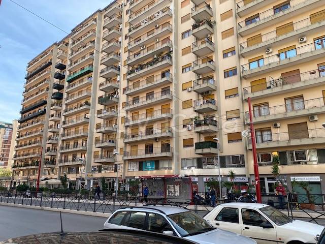 Appartamento in vendita a Palermo viale Leonardo da Vinci, 84