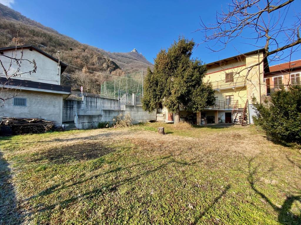 Villa in vendita a Sant'Ambrogio di Torino via Giaveno