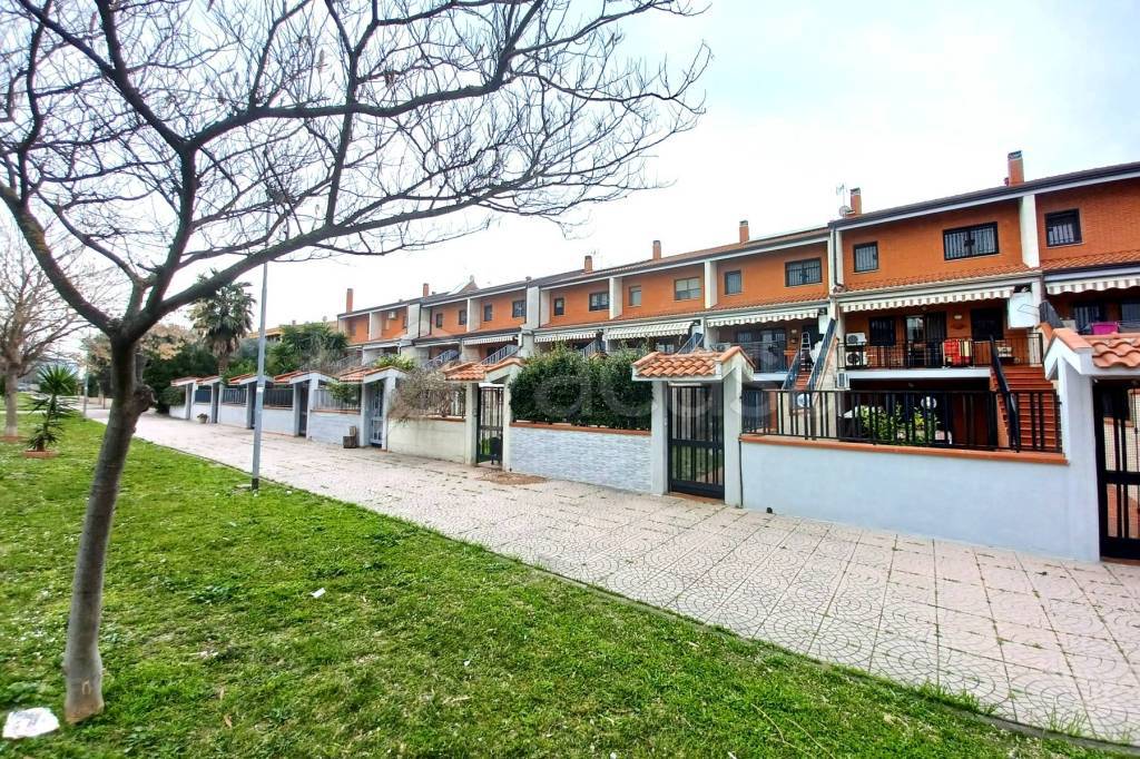 Villa a Schiera in vendita a Foggia via Vincenzo Ferraro, 13