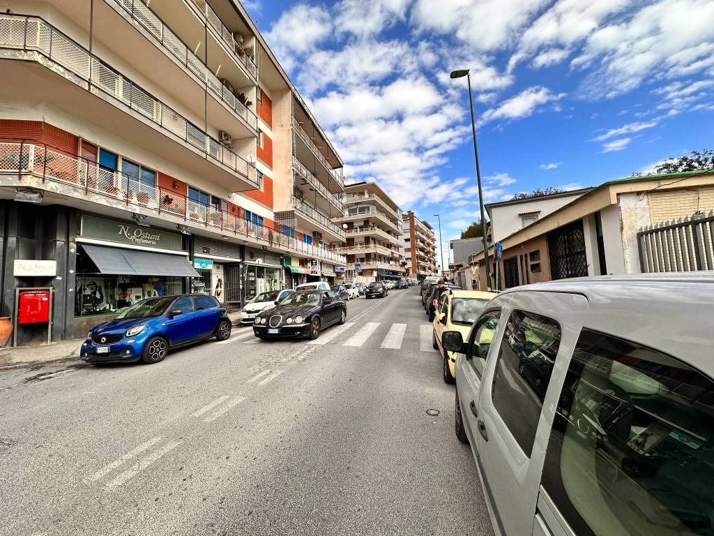 Appartamento in vendita a Napoli via Alessandro Manzoni