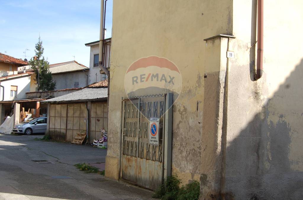 Rustico in vendita a Pontirolo Nuovo via a. Gavazzi, 19