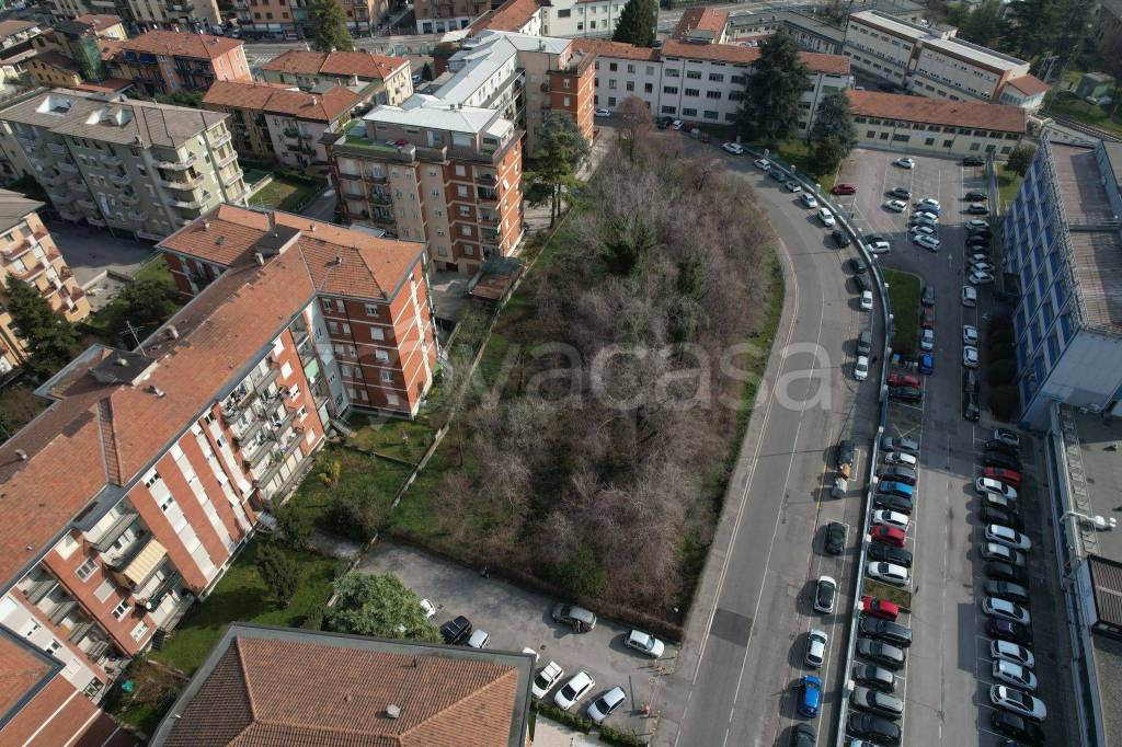Terreno Residenziale in vendita a Brescia via Antonio Bianchi