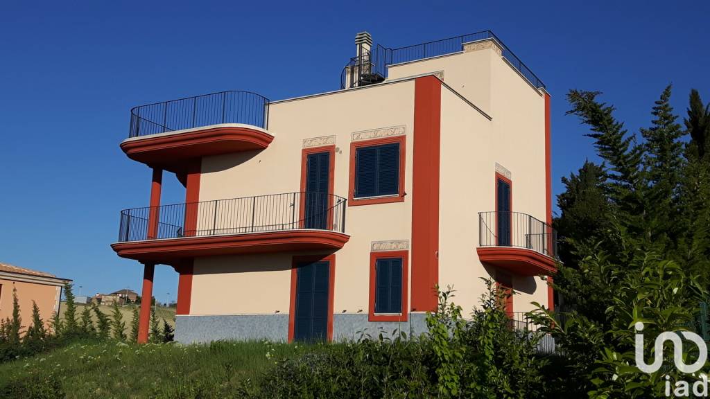 Villa Bifamiliare in vendita a Offida via sp 17