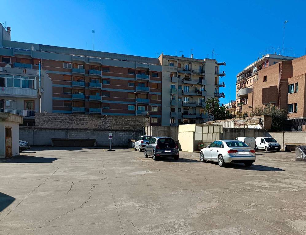 Posto Auto in affitto a Taranto via Venezia Giulia, 58