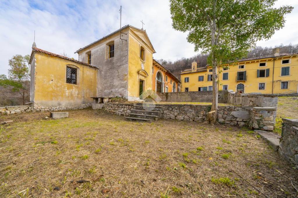 Villa in vendita a Verona via delle rive, 7