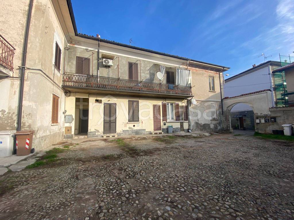 Appartamento in vendita a Roncello via Roma