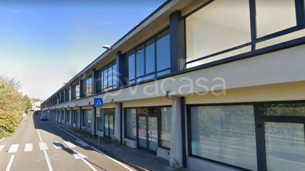 Negozio in vendita a Varese viale Belforte 178