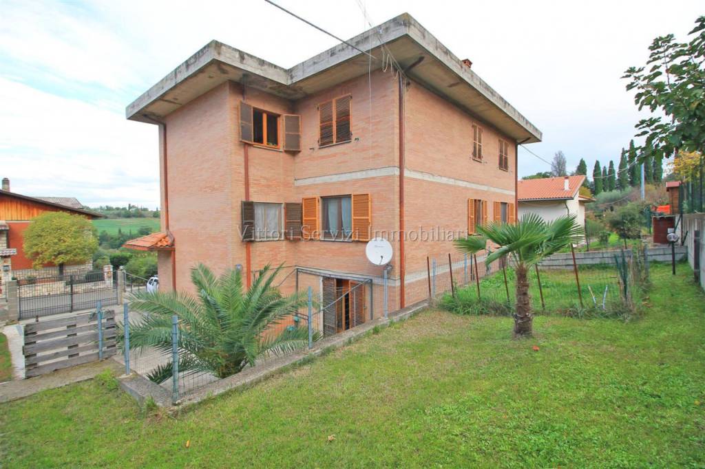 Appartamento in vendita a Torrita di Siena via Monte Bianco