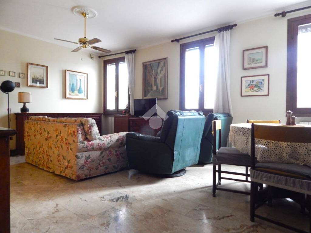 Appartamento in vendita a Cremona via Santa Maria in Betlem, 21