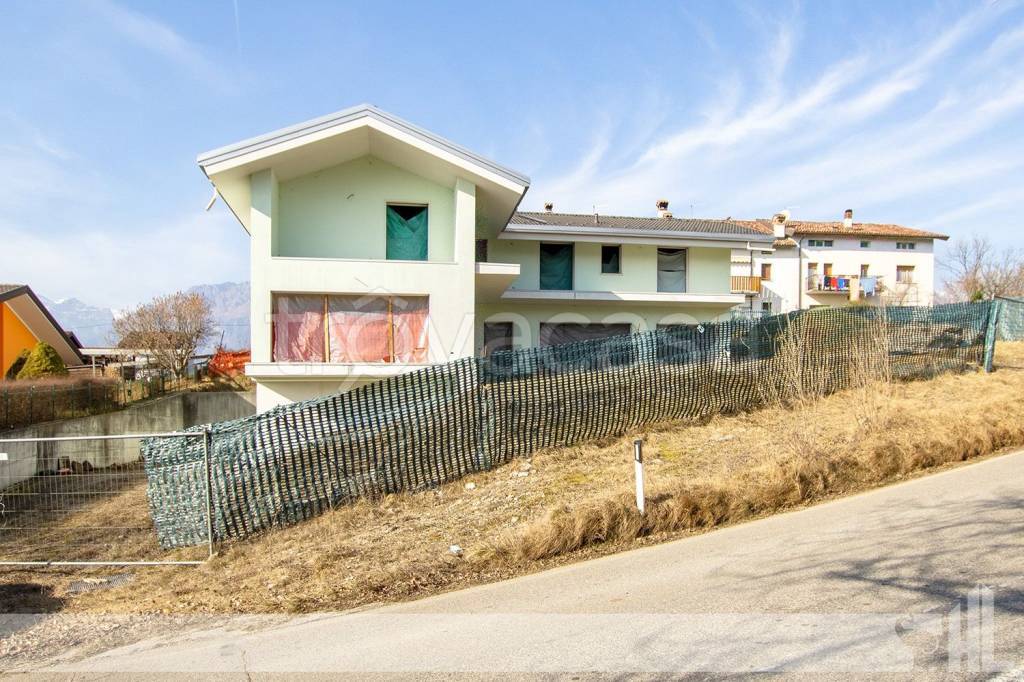 Villa in vendita a Cesiomaggiore via Riva De San Gabriele, 45