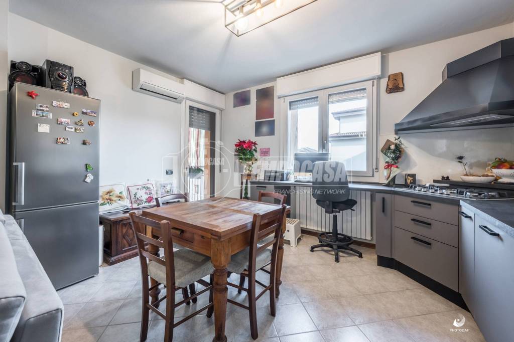 Appartamento in vendita a San Pietro in Casale via Alcide De Gasperi