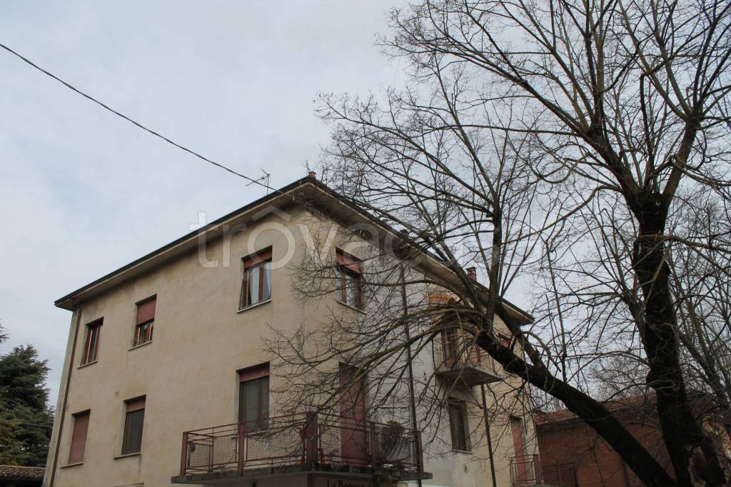 Appartamento in vendita a Traversetolo via Dante, 15