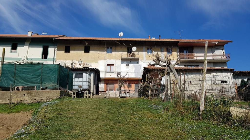 Casa Indipendente in vendita a Divignano via volpedo, 7