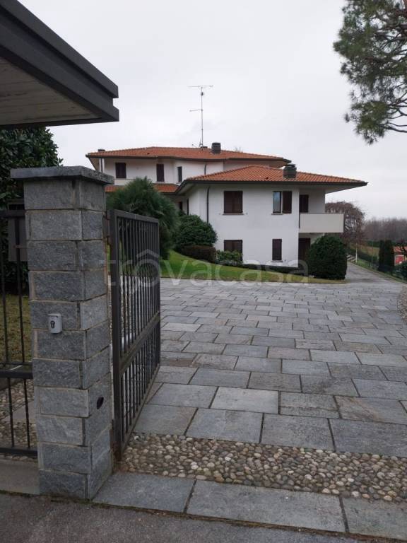 Villa in in vendita da privato a Bulciago via Papa Giovanni XXIII