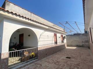 Villa in vendita a carini via capri