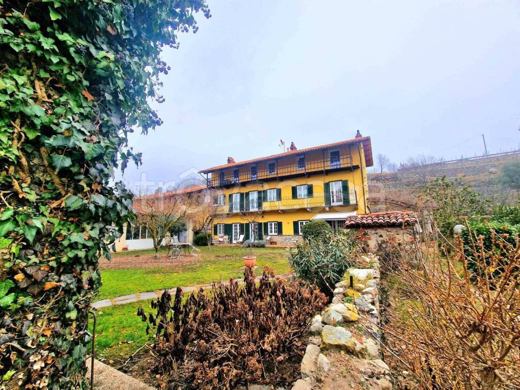Villa Bifamiliare in vendita a Zimone via Roma, 119