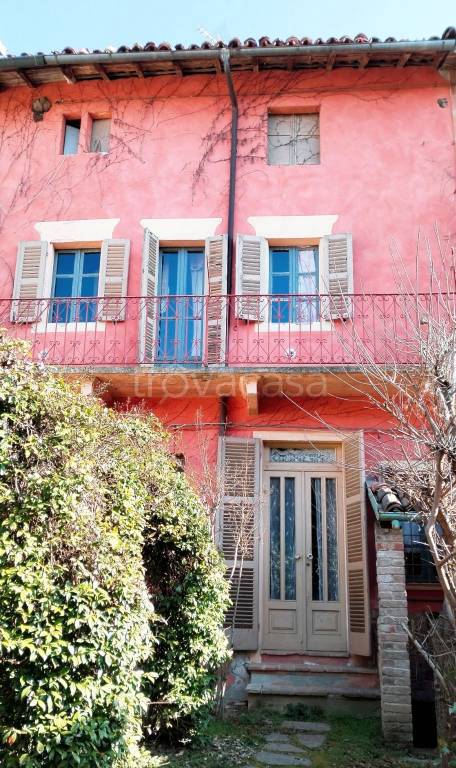 Casa Indipendente in vendita a Viarigi via San Bernardo, 9