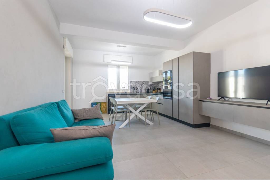 Appartamento in vendita a Terracina via Cabourg