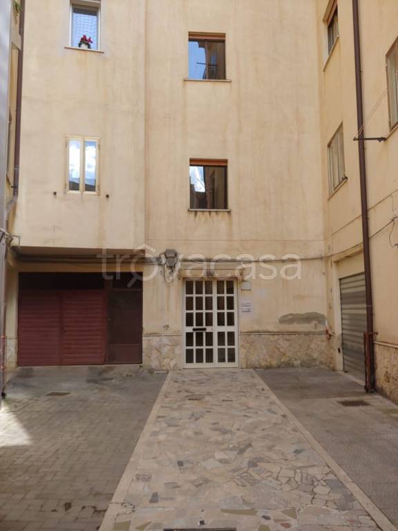 Appartamento in in vendita da privato a Enna via Candrilli