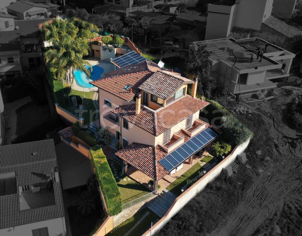 Villa in in vendita da privato a Roccella Ionica via Petto dell'Oro