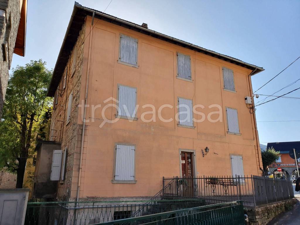 Appartamento in vendita a Fanano via Felice Pedroni 3