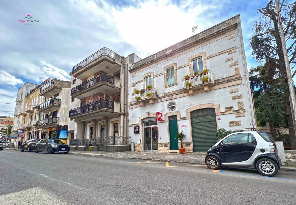 Appartamento in vendita a Putignano via Turi