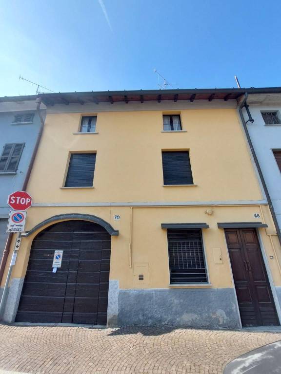 Casa Indipendente in vendita a San Colombano al Lambro via Pasino Sforza