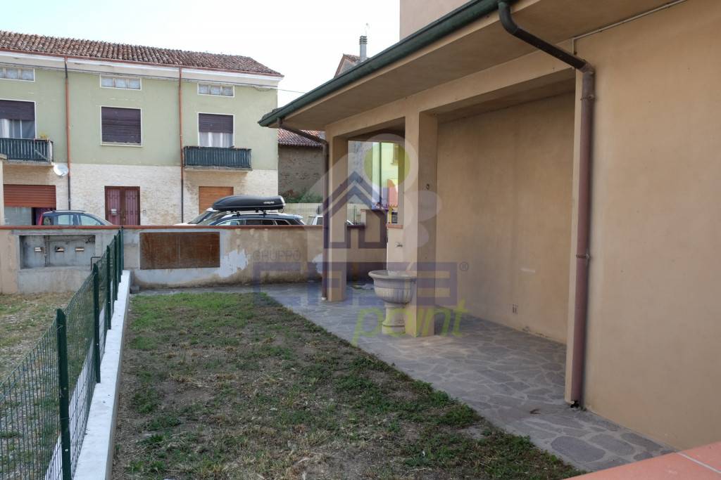 Casa Indipendente in vendita a Cingia de' Botti via Giuseppina 136
