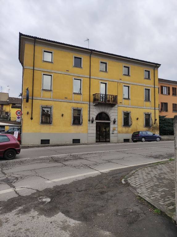 Ufficio in in vendita da privato a Castel San Giovanni via Emilia Piacentina, 3