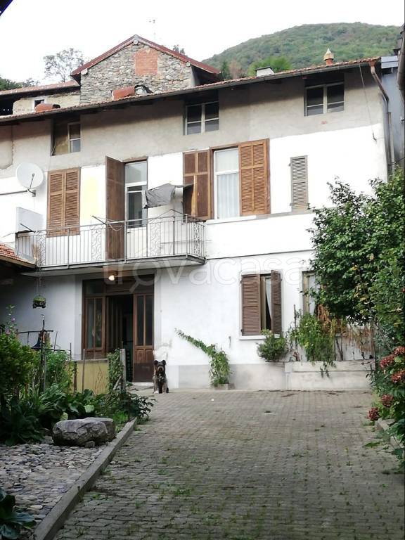 Casa Indipendente in in vendita da privato a Omegna via Selviana, 13
