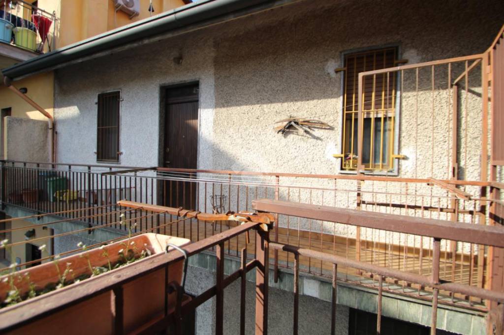 Colonica in vendita a Garbagnate Milanese via Monte Nero, 145