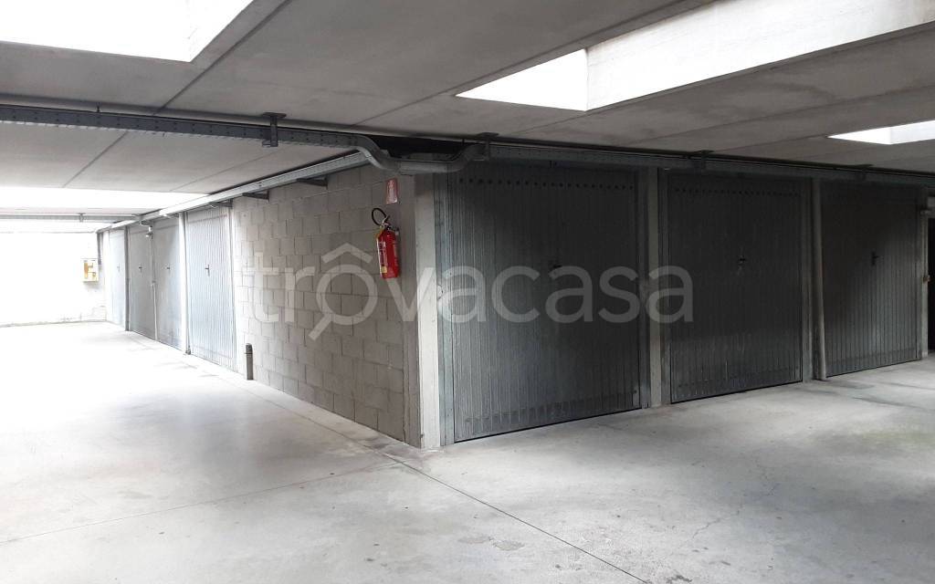 Garage in vendita a Piacenza via Guido Ucelli di Nemi, 13