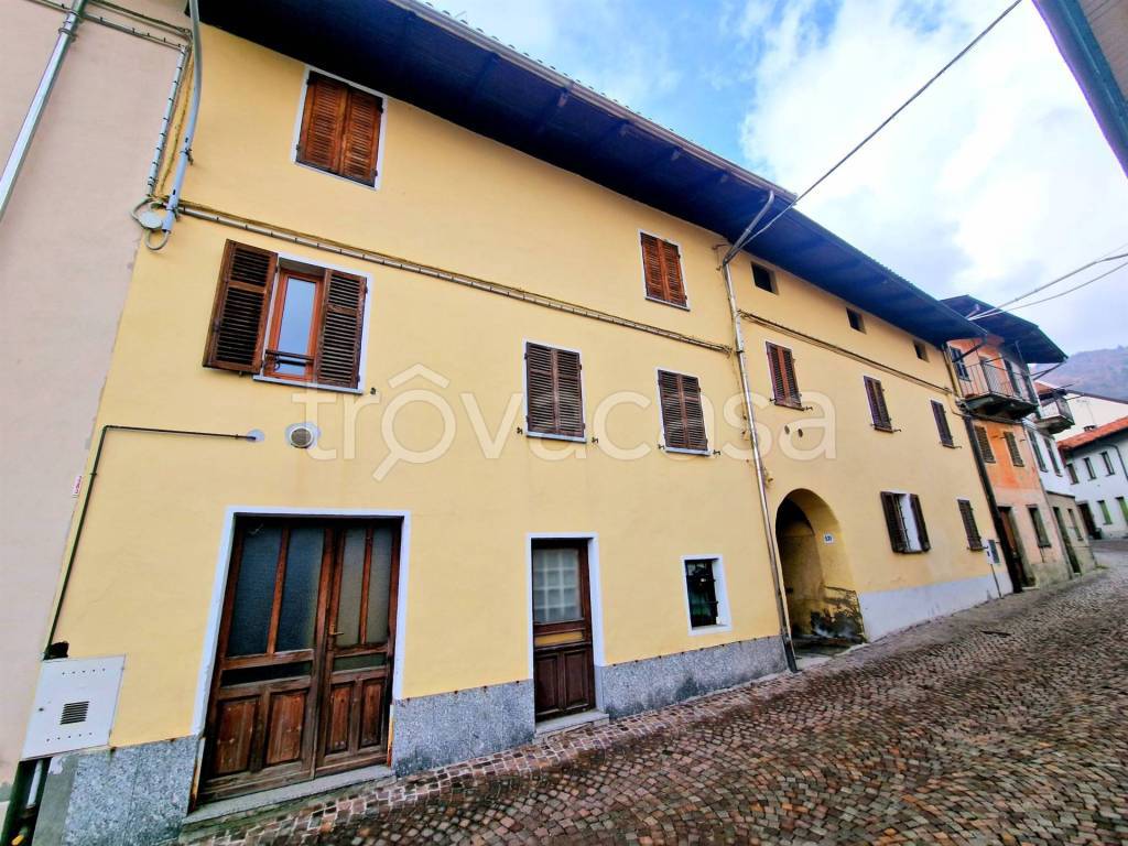 Casa Indipendente in vendita a Biella strada Santuario d'Oropa, 529