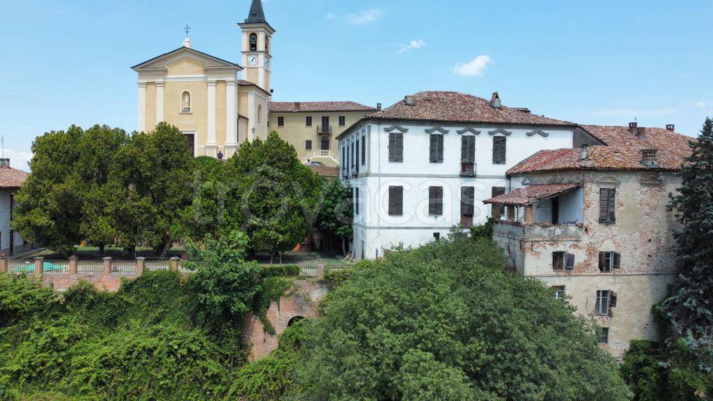Villa Bifamiliare in vendita a Montiglio Monferrato via Serramadio