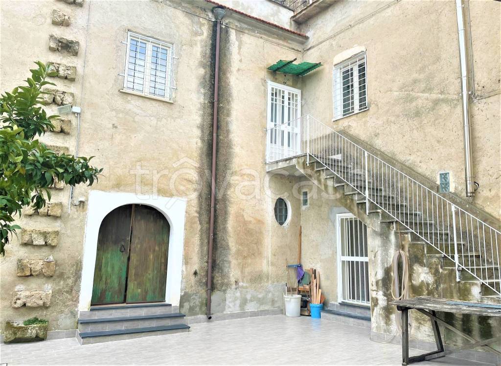 Casa Indipendente in vendita a Marzano Appio via Vicinato