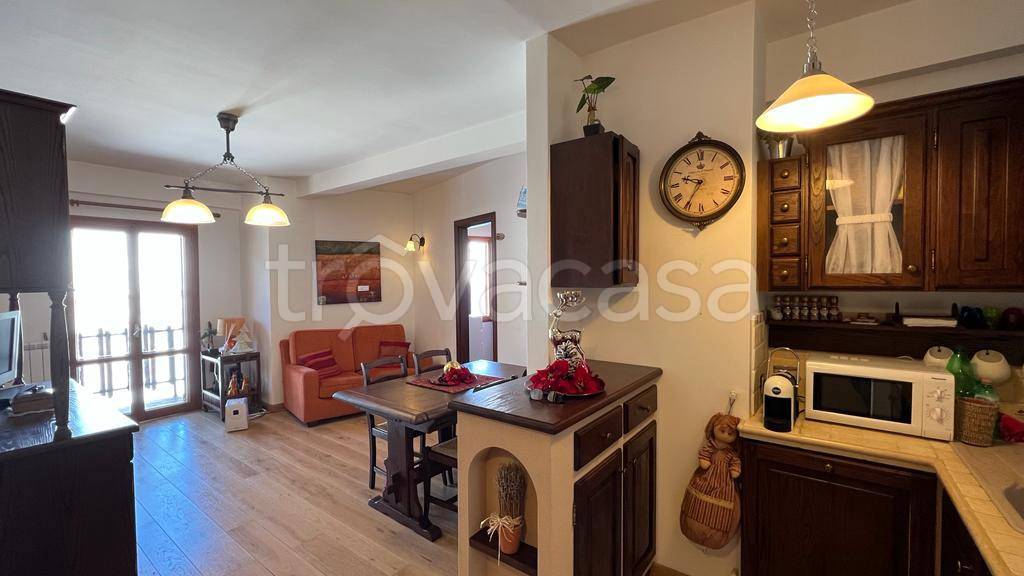 Appartamento in vendita a Roccaraso via Aremogna, 4
