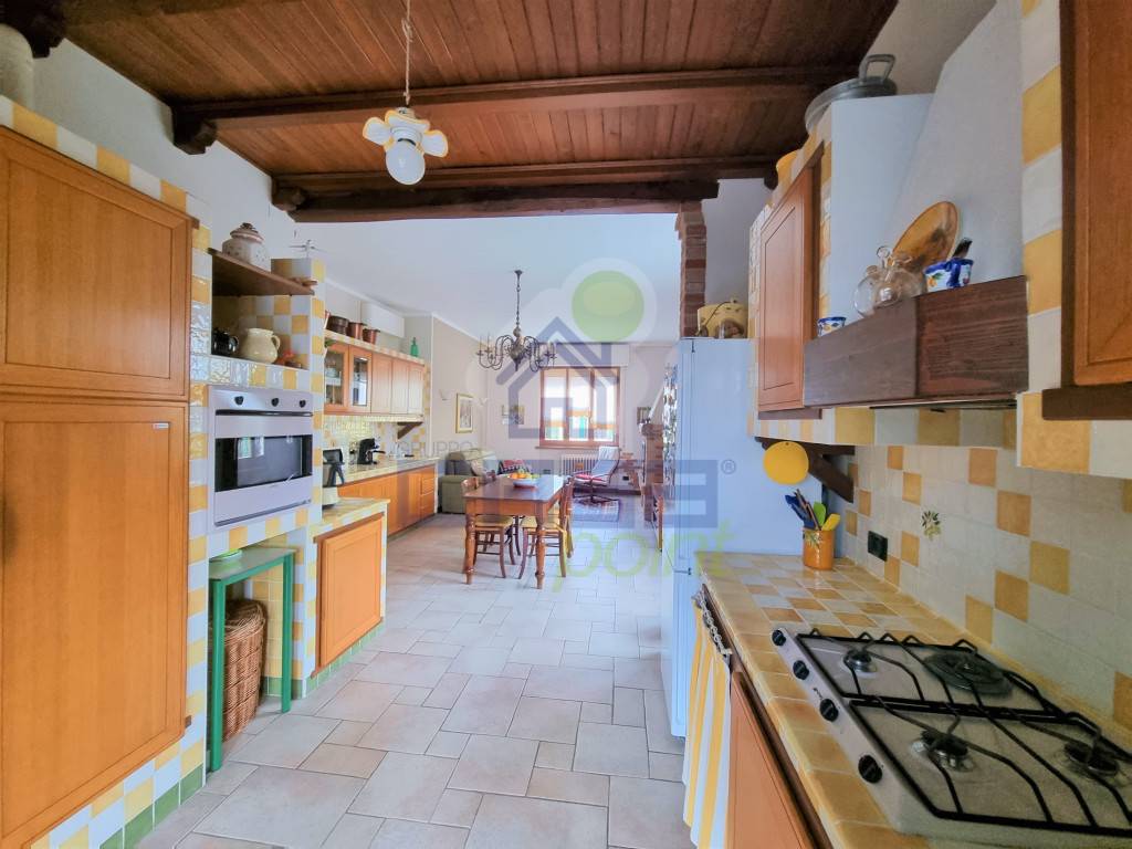 Villa in vendita a Casalpusterlengo via Raffaello