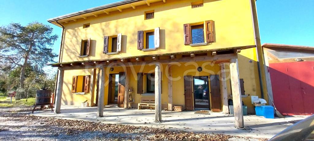 Villa Bifamiliare in vendita a Finale Emilia via della Motta