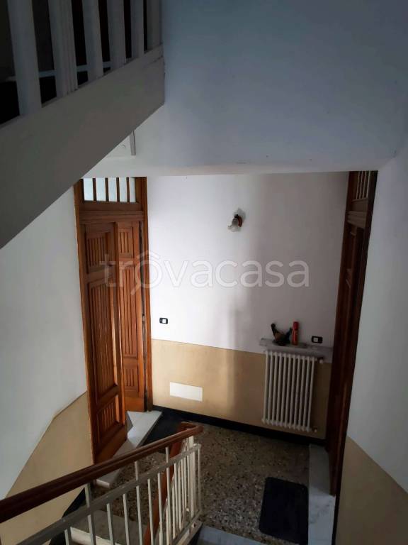 Casa Indipendente in vendita a Torino via Bernardino Luini 102