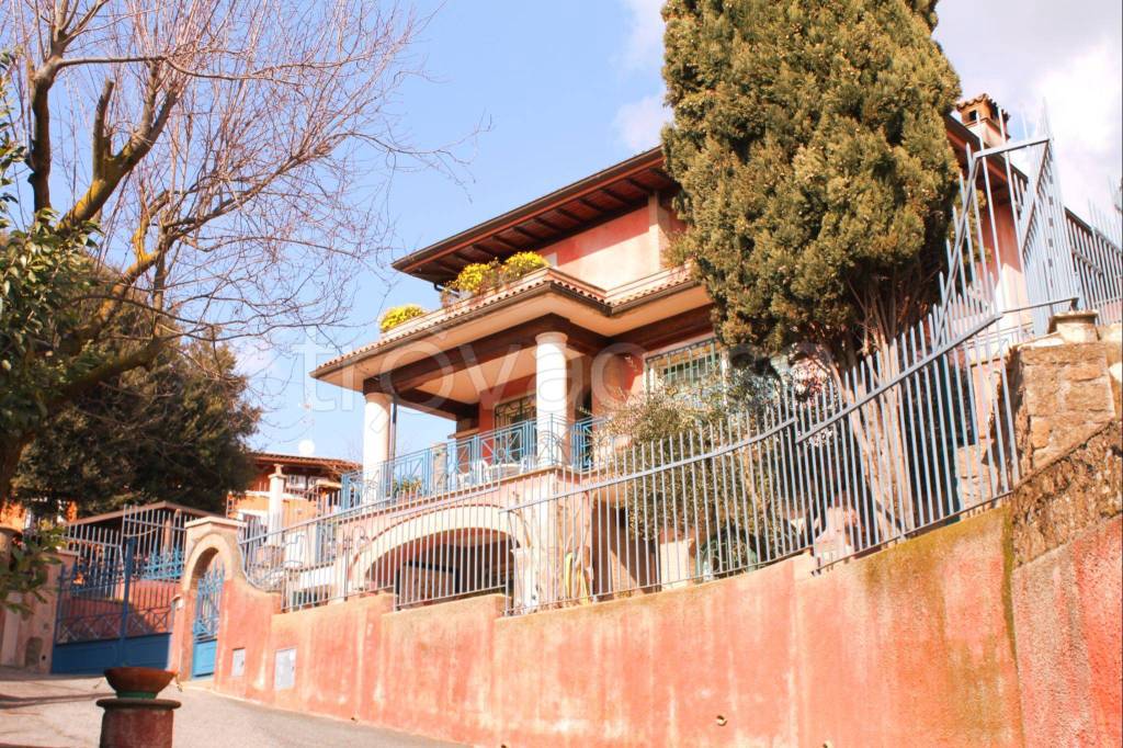 Villa Bifamiliare in in vendita da privato a Zagarolo via Valle del Formale, 16f