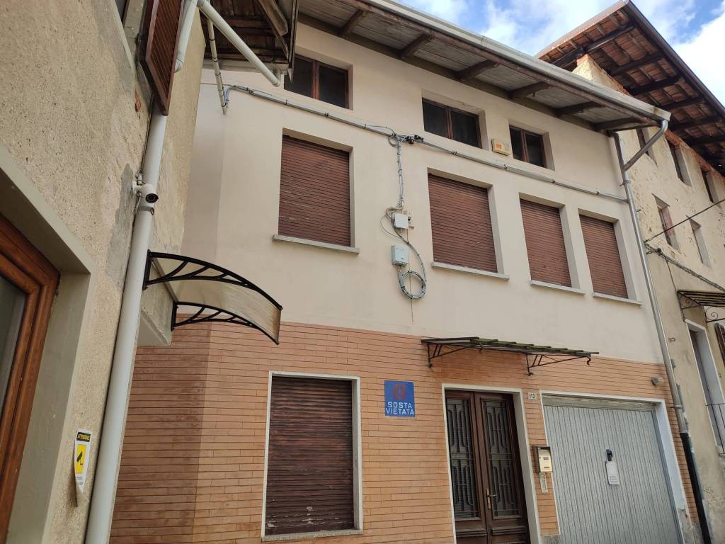 Villa a Schiera in vendita a Valdilana frazione Molino, 112