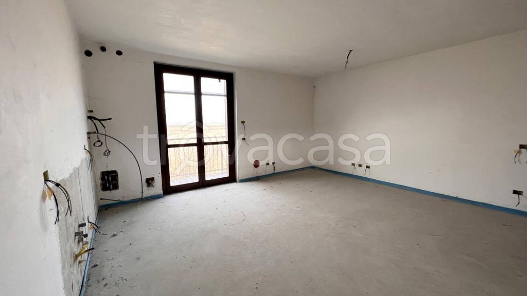 Appartamento in vendita a Torre d'Isola via Giampiero Peschiera, 12
