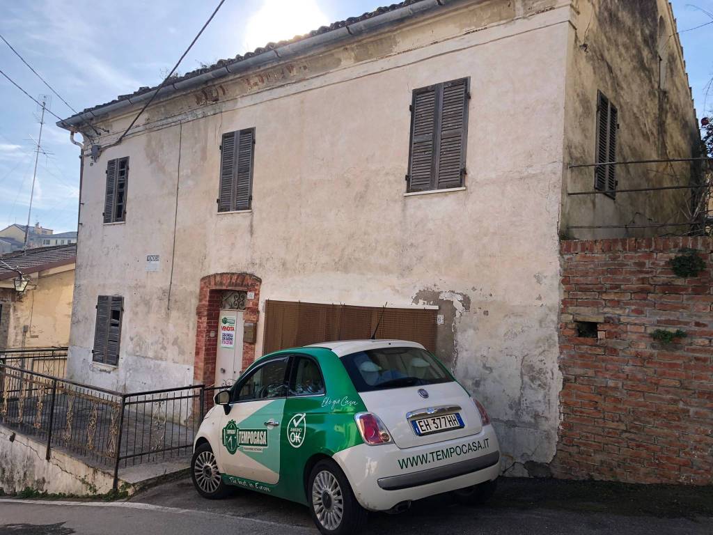 Casa Indipendente in vendita a Fermo via del Molino, 44