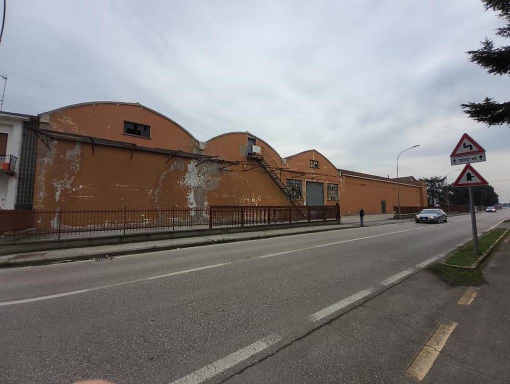 Capannone Industriale all'asta a Ostellato via Ferrara, 126
