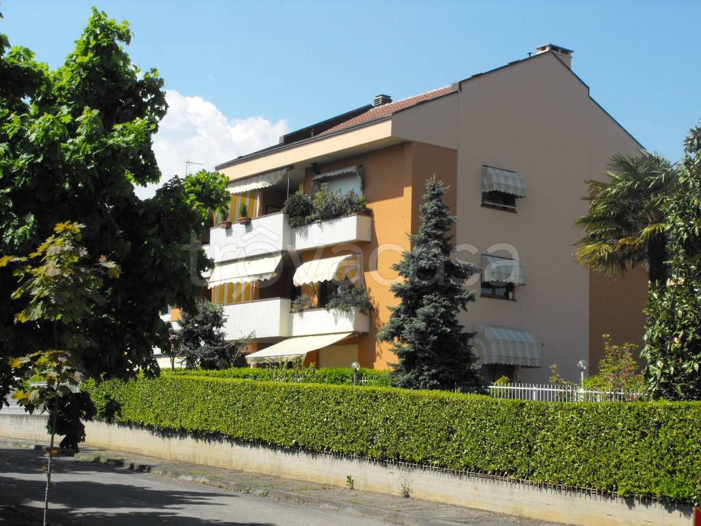 Appartamento in vendita a Trofarello via Carlo Alberto Dalla Chiesa, 2