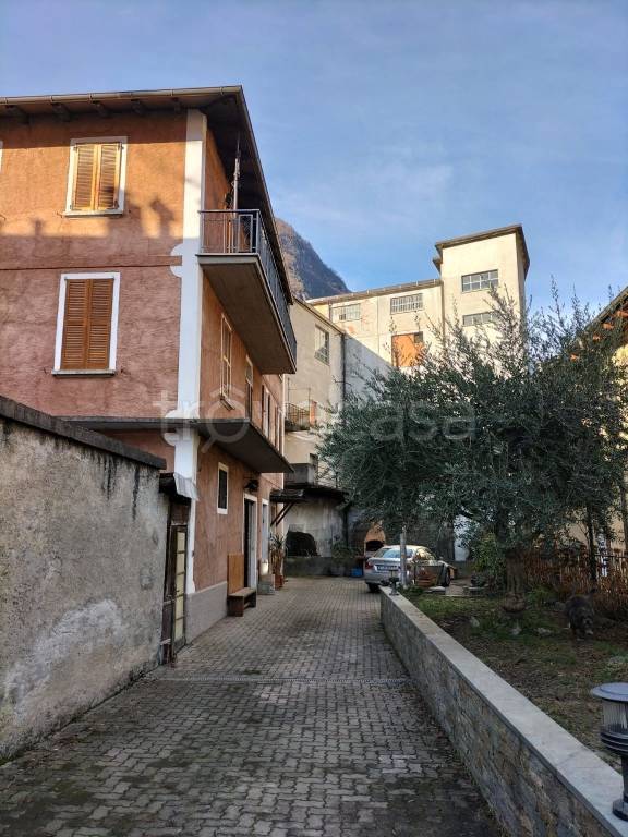 Casa Indipendente in in vendita da privato a Tirano via Rasica, 21