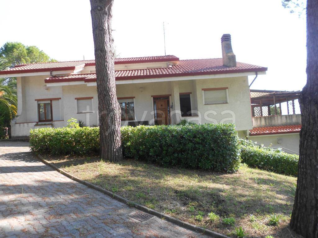 Villa Bifamiliare in vendita a Montegranaro contrada Santa Maria