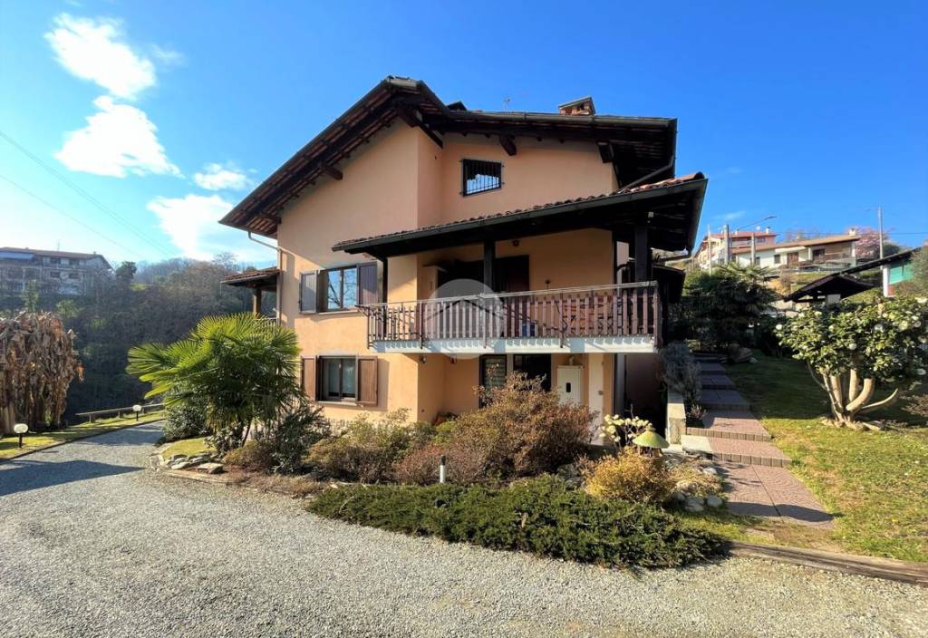 Villa Bifamiliare in vendita a Ternengo strada provinciale, 3