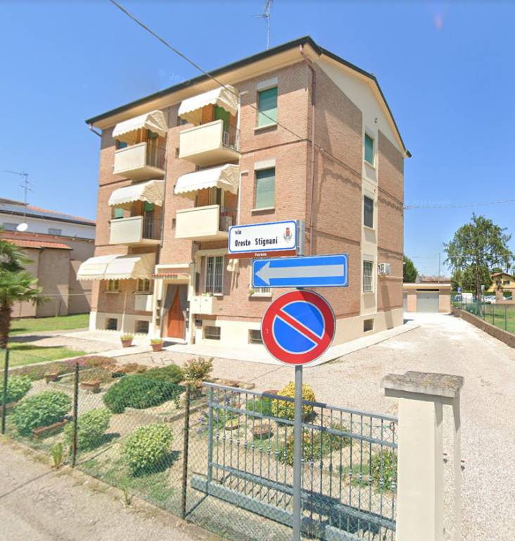 Appartamento in vendita ad Argenta via Oreste Stignani, 2
