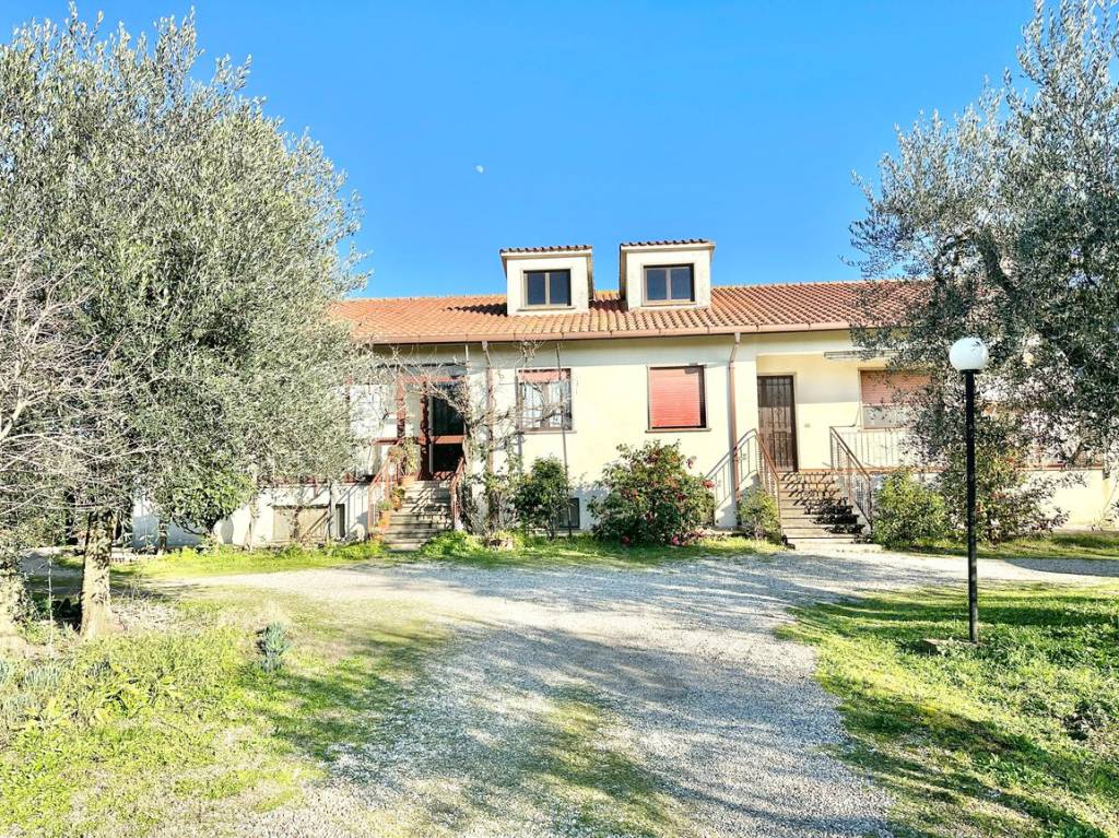 Villa Bifamiliare in vendita a Viterbo strada san lazzaro
